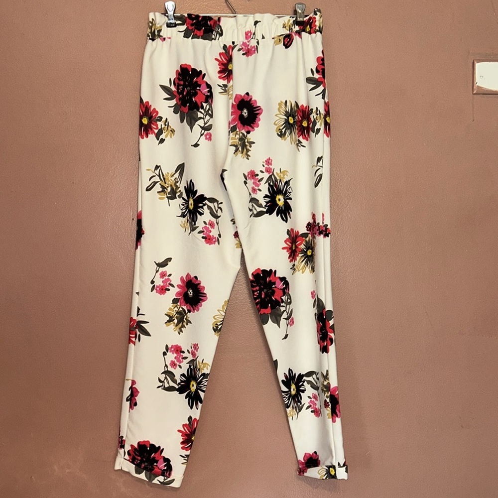 LIKE AN ANGEL FLORAL PANTS SZ L - Picture 7 of 9